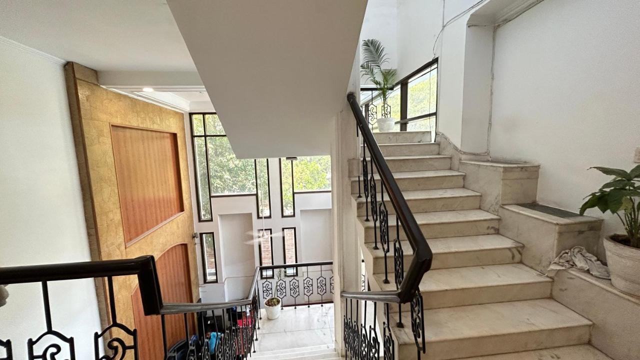 Park Studio Dlf Phase 2, Cyber City, Gurgaon Exterior foto